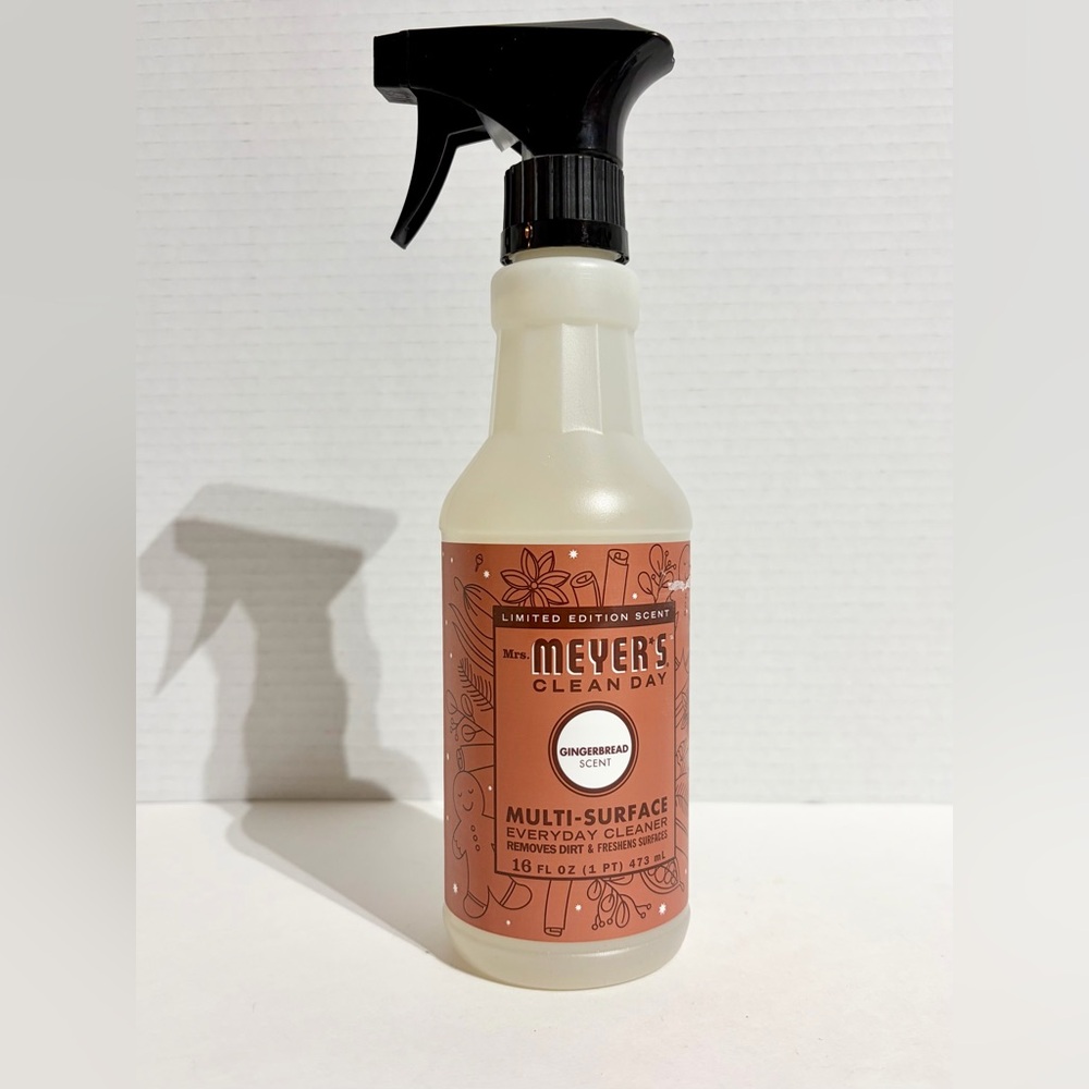 Mrs. Meyer’s Clean Day Multi Surface Cleaner Spray Bottle Gingerbread 16 oz NEW